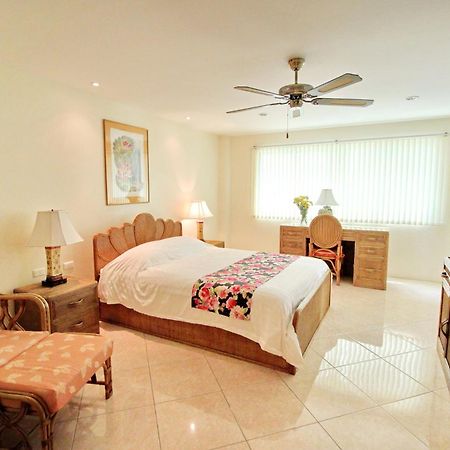 Butterfly Garden Boutique Residences By Frasier, A Lifestyle Destination Apt And Villas 1 To 3 Bedroom Units, 2 Full Bathrooms, Rain Shower, Spa Bath, Complete Kitchen, Staff 24-7,Fast Fiber Optic Wifi, 55" Smart Tv'S, Free Bbq, Pattaya Exterior foto