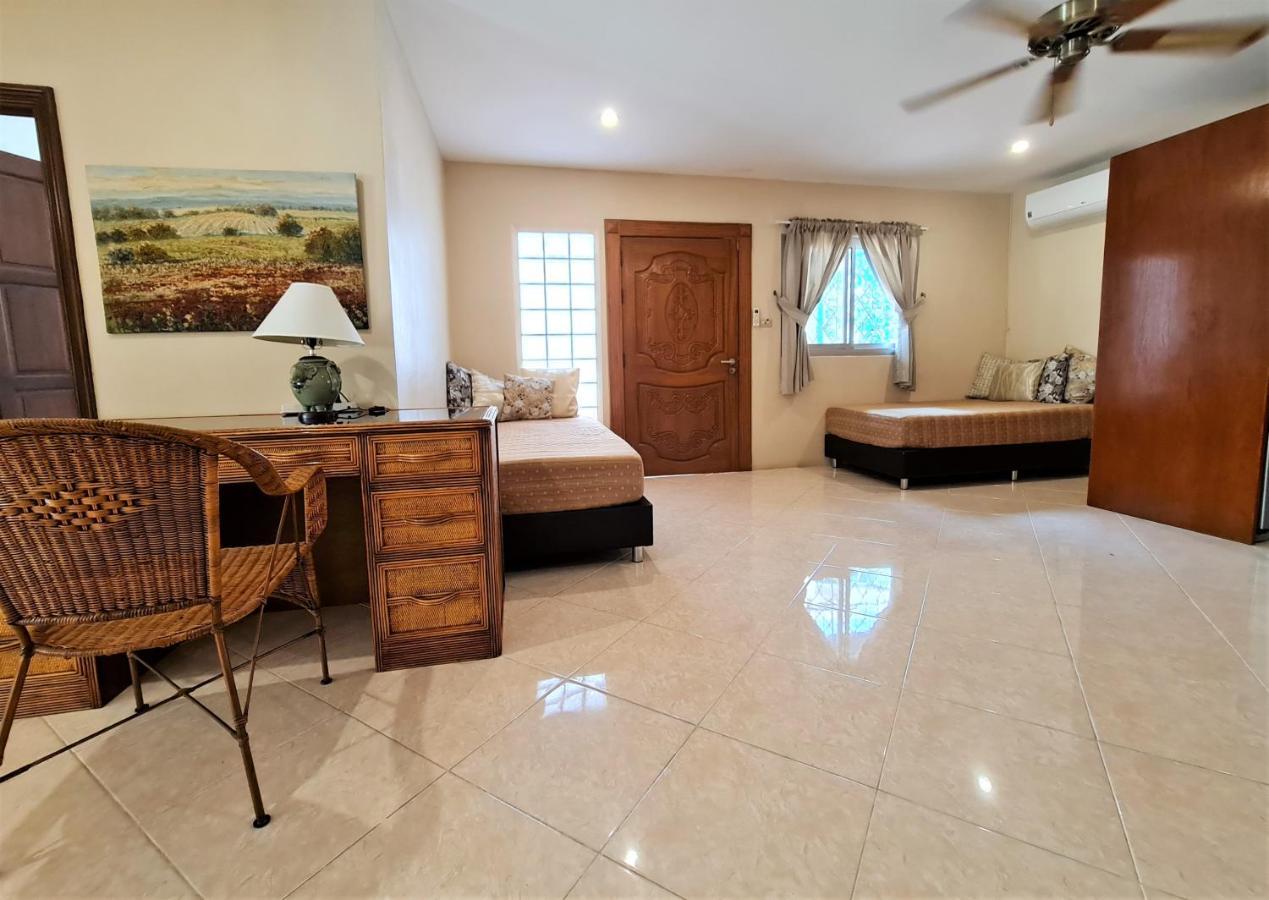 Butterfly Garden Boutique Residences By Frasier, A Lifestyle Destination Apt And Villas 1 To 3 Bedroom Units, 2 Full Bathrooms, Rain Shower, Spa Bath, Complete Kitchen, Staff 24-7,Fast Fiber Optic Wifi, 55" Smart Tv'S, Free Bbq, Pattaya Exterior foto