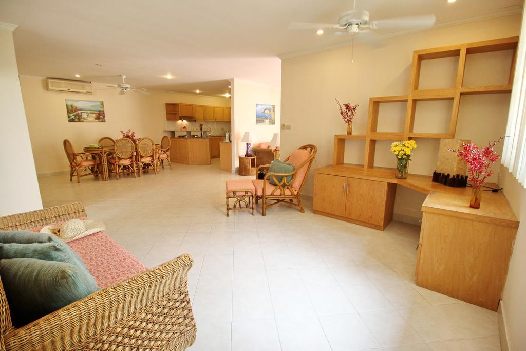 Butterfly Garden Boutique Residences By Frasier, A Lifestyle Destination Apt And Villas 1 To 3 Bedroom Units, 2 Full Bathrooms, Rain Shower, Spa Bath, Complete Kitchen, Staff 24-7,Fast Fiber Optic Wifi, 55" Smart Tv'S, Free Bbq, Pattaya Exterior foto