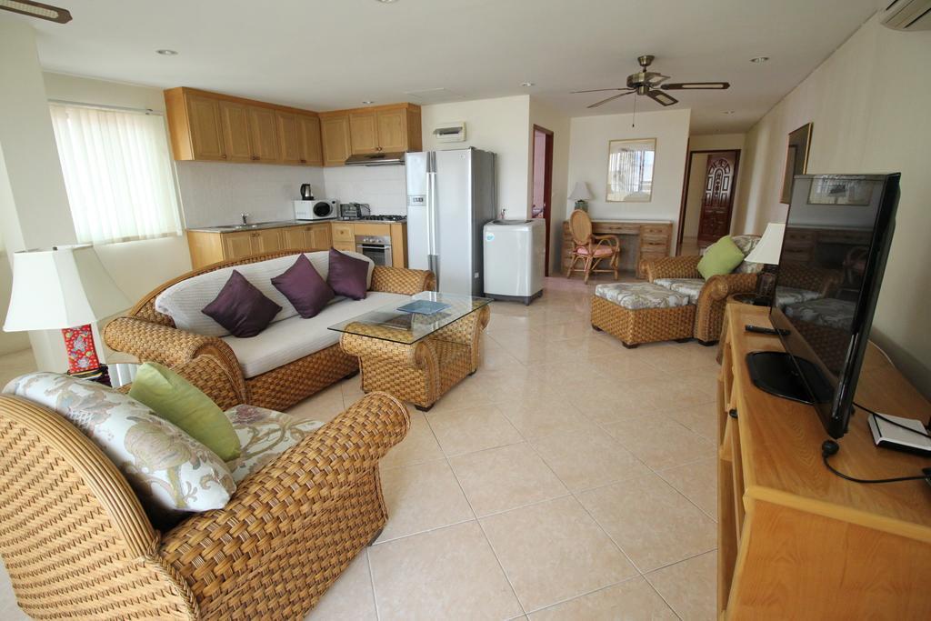 Butterfly Garden Boutique Residences By Frasier, A Lifestyle Destination Apt And Villas 1 To 3 Bedroom Units, 2 Full Bathrooms, Rain Shower, Spa Bath, Complete Kitchen, Staff 24-7,Fast Fiber Optic Wifi, 55" Smart Tv'S, Free Bbq, Pattaya Quarto foto